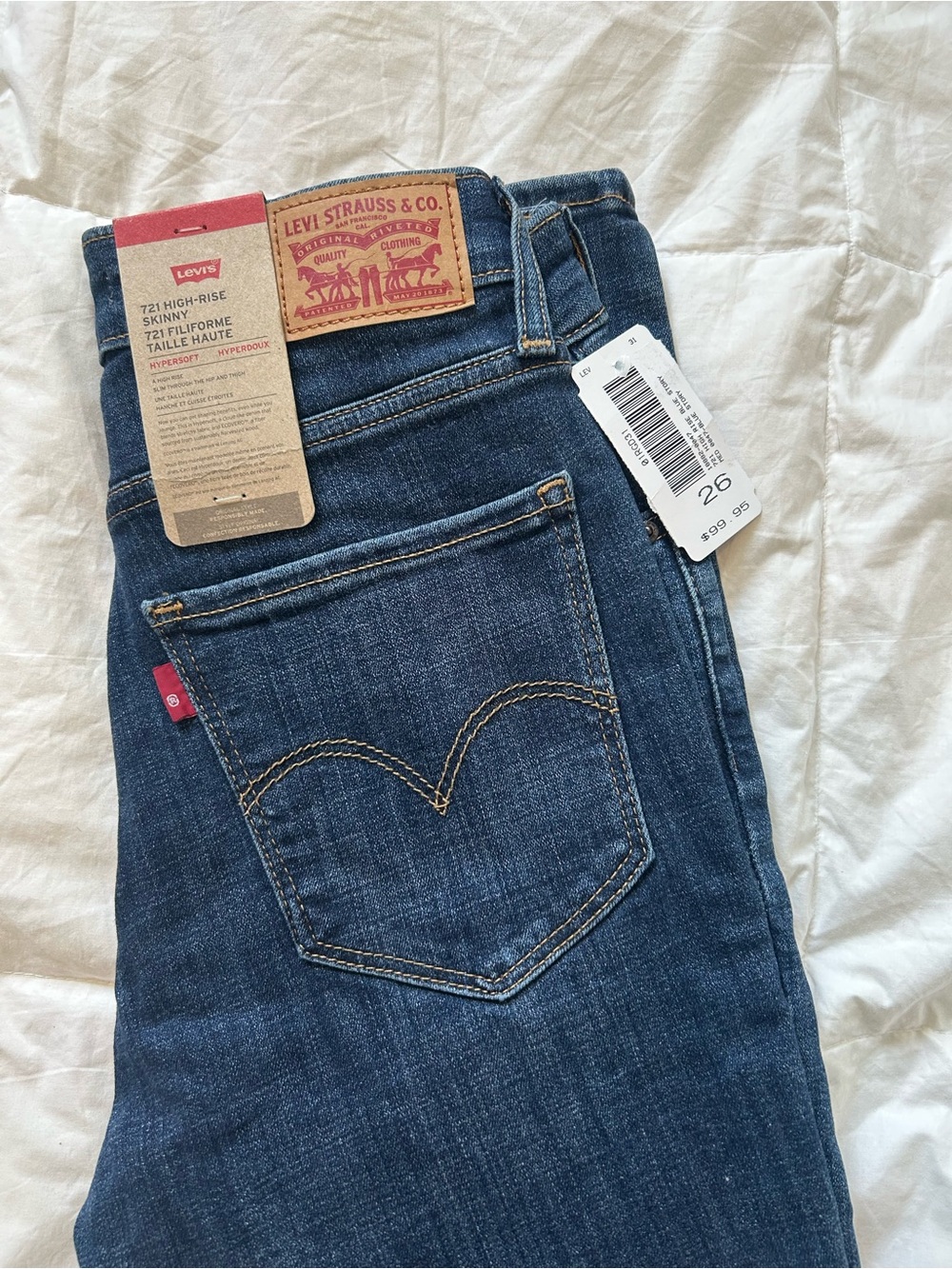 Levi's 721 High Rise Skinny Jeans Dark Wash Blue Size 26 NWT